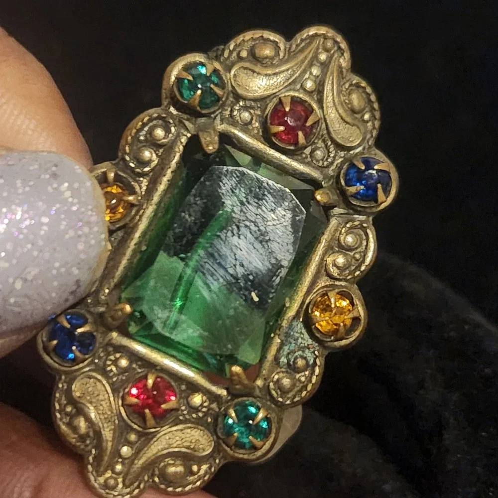 Vintage Antique Gold Tone Multi‎ Color Rhinestone Brooch Emerald Green Center